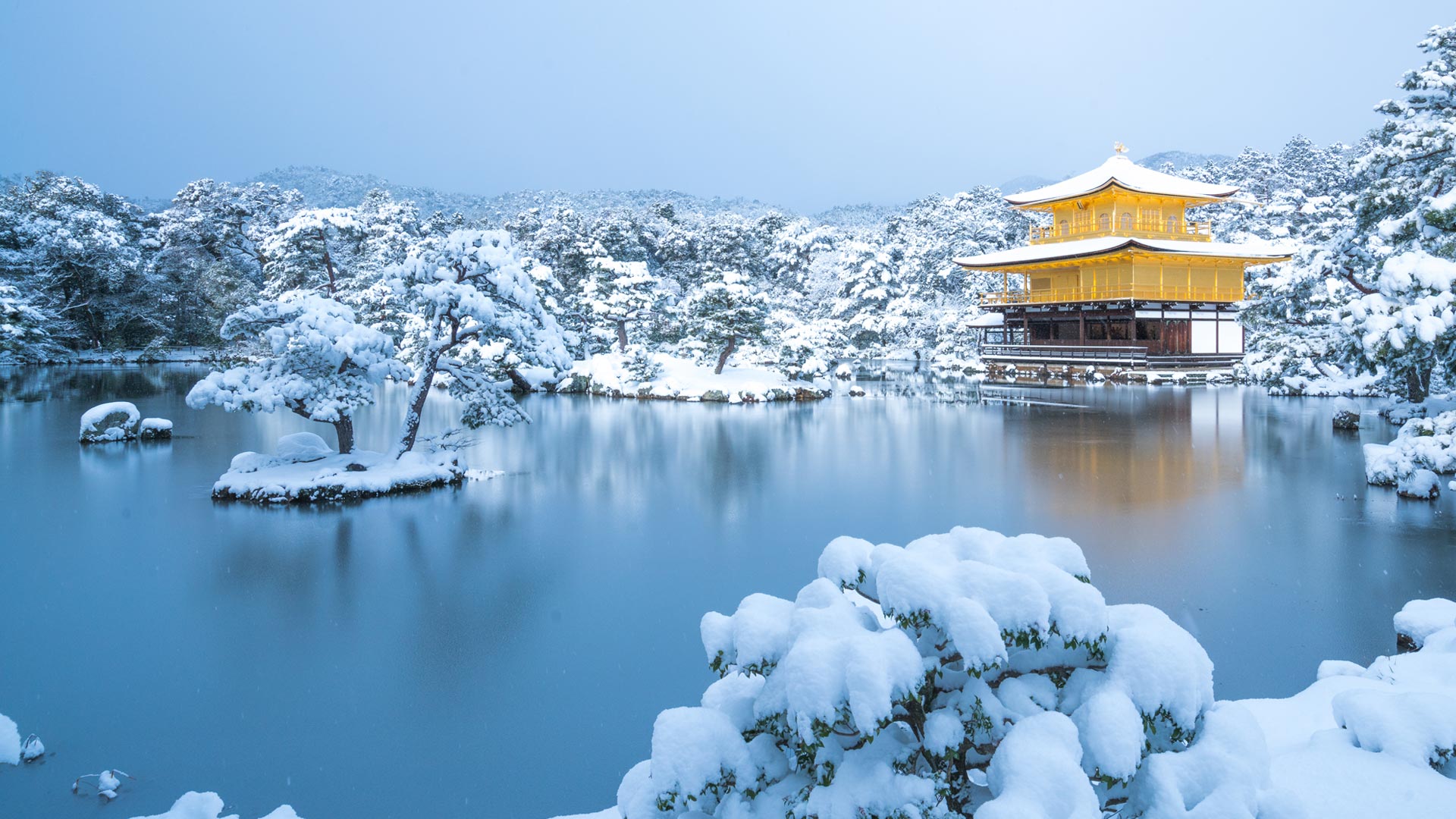 冬天的金阁寺，日本京都